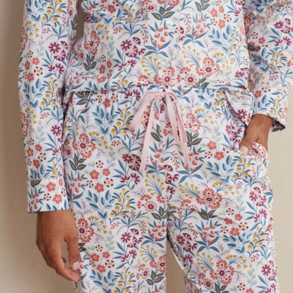 Floral Cotton Poplin Women's Button-Down Long-Sleeve Pajama Set Medium Size